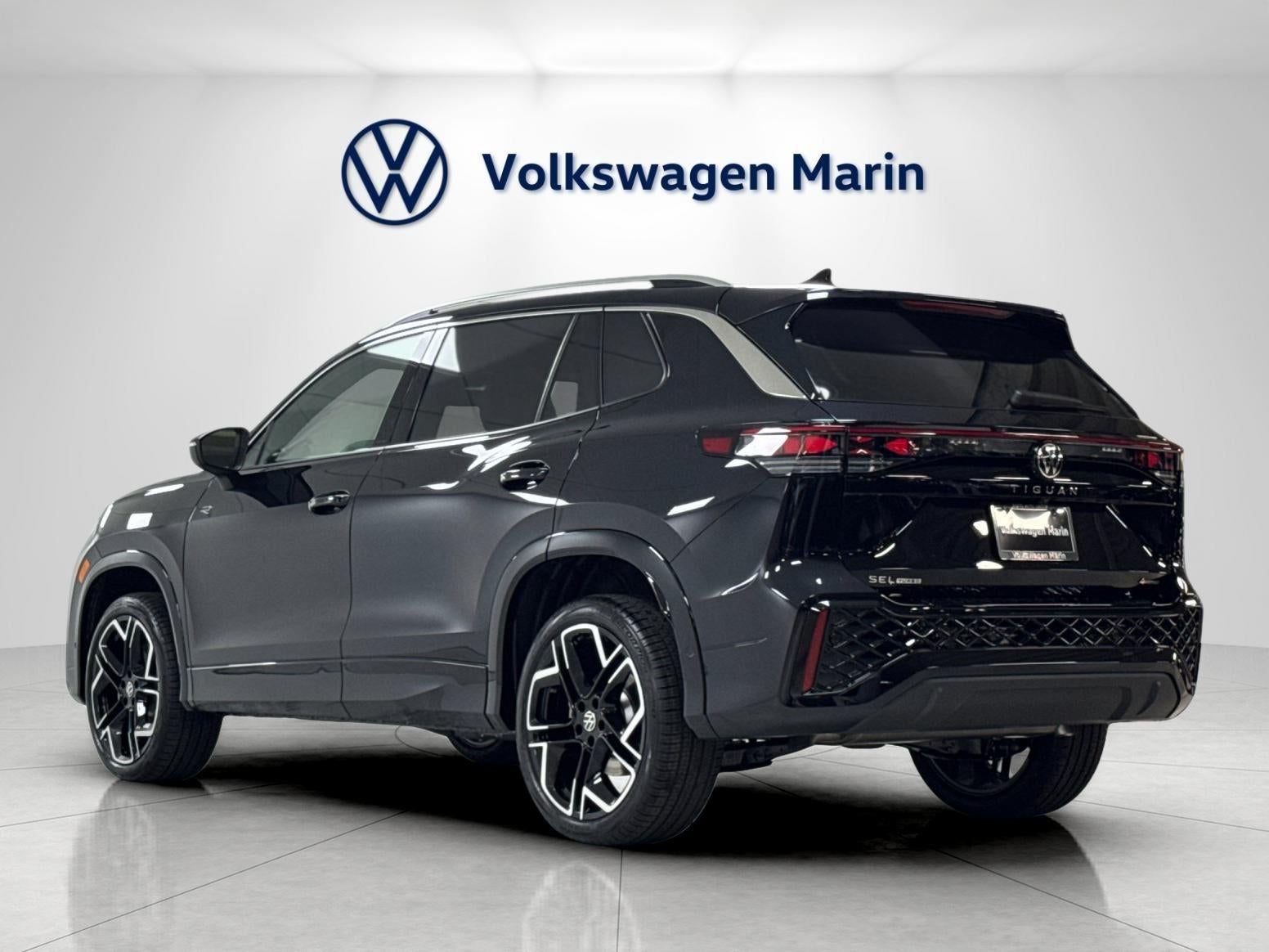 2026 Volkswagen Tiguan SEL R-Line Turbo