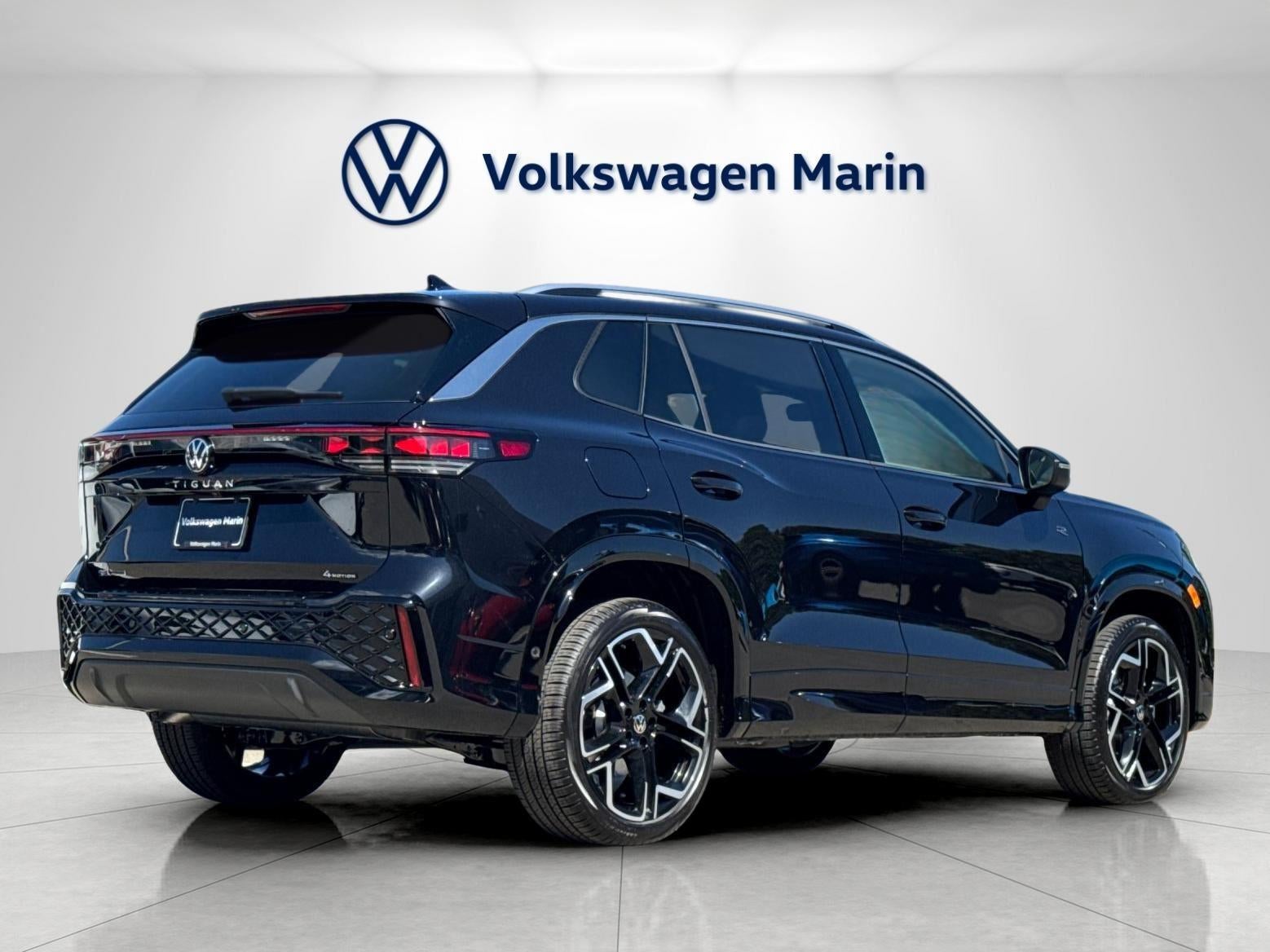 2026 Volkswagen Tiguan SEL R-Line Turbo