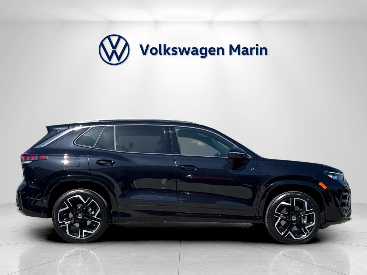 2026 Volkswagen Tiguan SEL R-Line Turbo