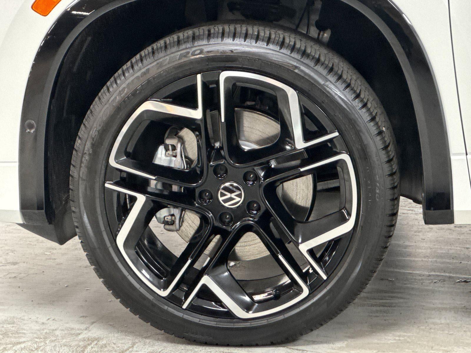 2026 Volkswagen Tiguan SEL R-Line Turbo