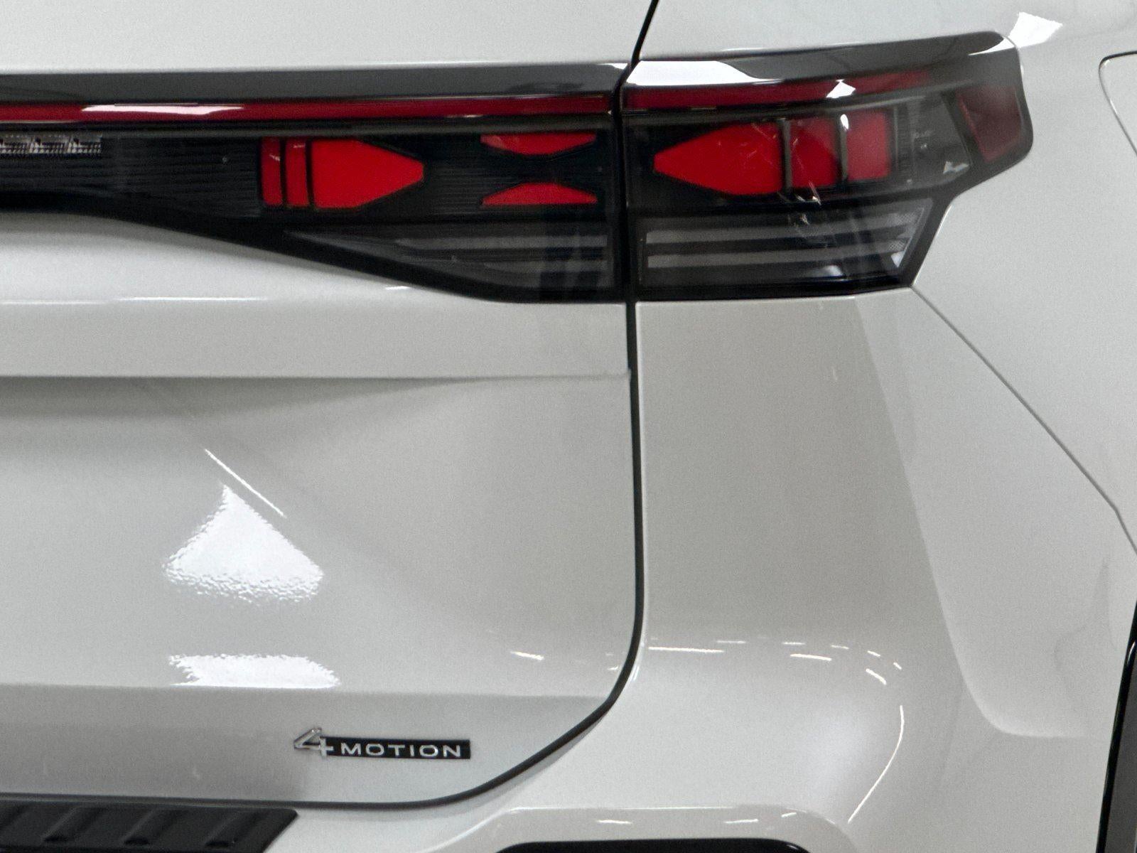2026 Volkswagen Tiguan SEL R-Line Turbo