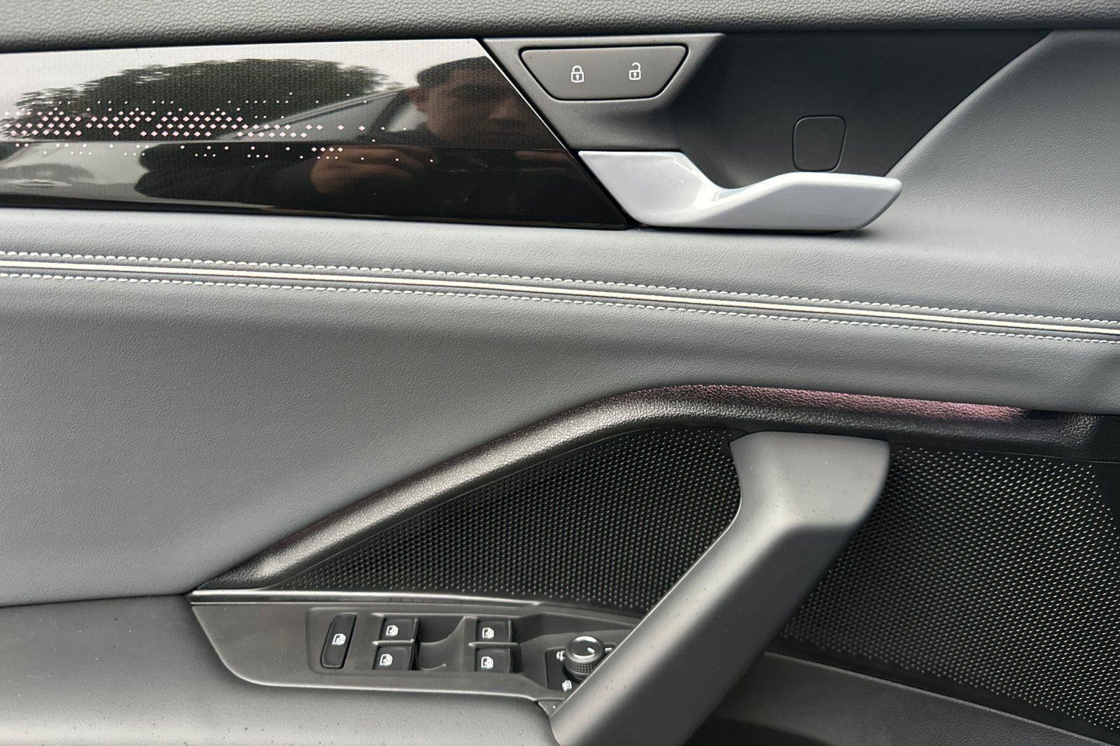 2026 Volkswagen Tiguan SEL R-Line Turbo