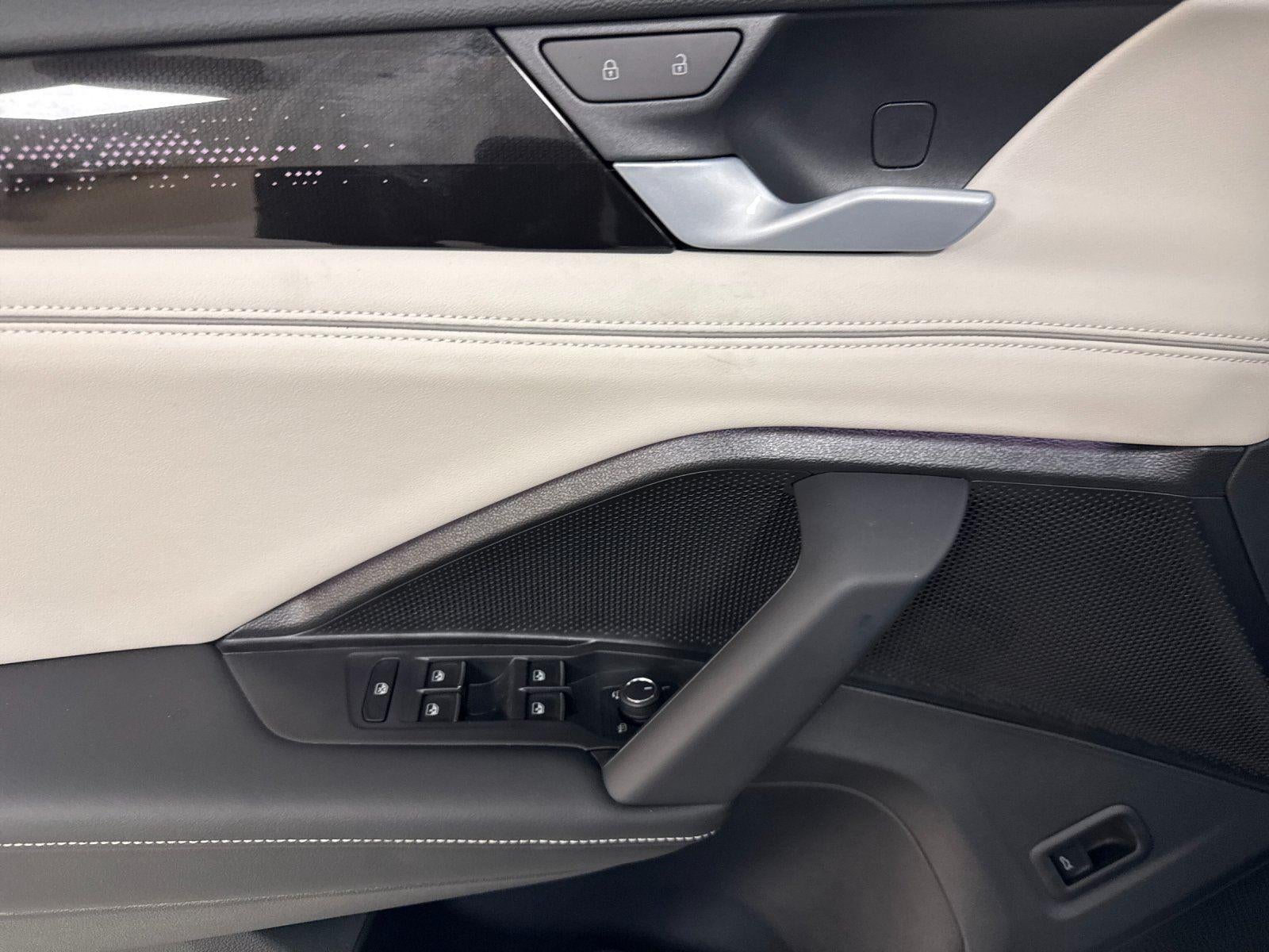 2026 Volkswagen Tiguan SEL R-Line Turbo
