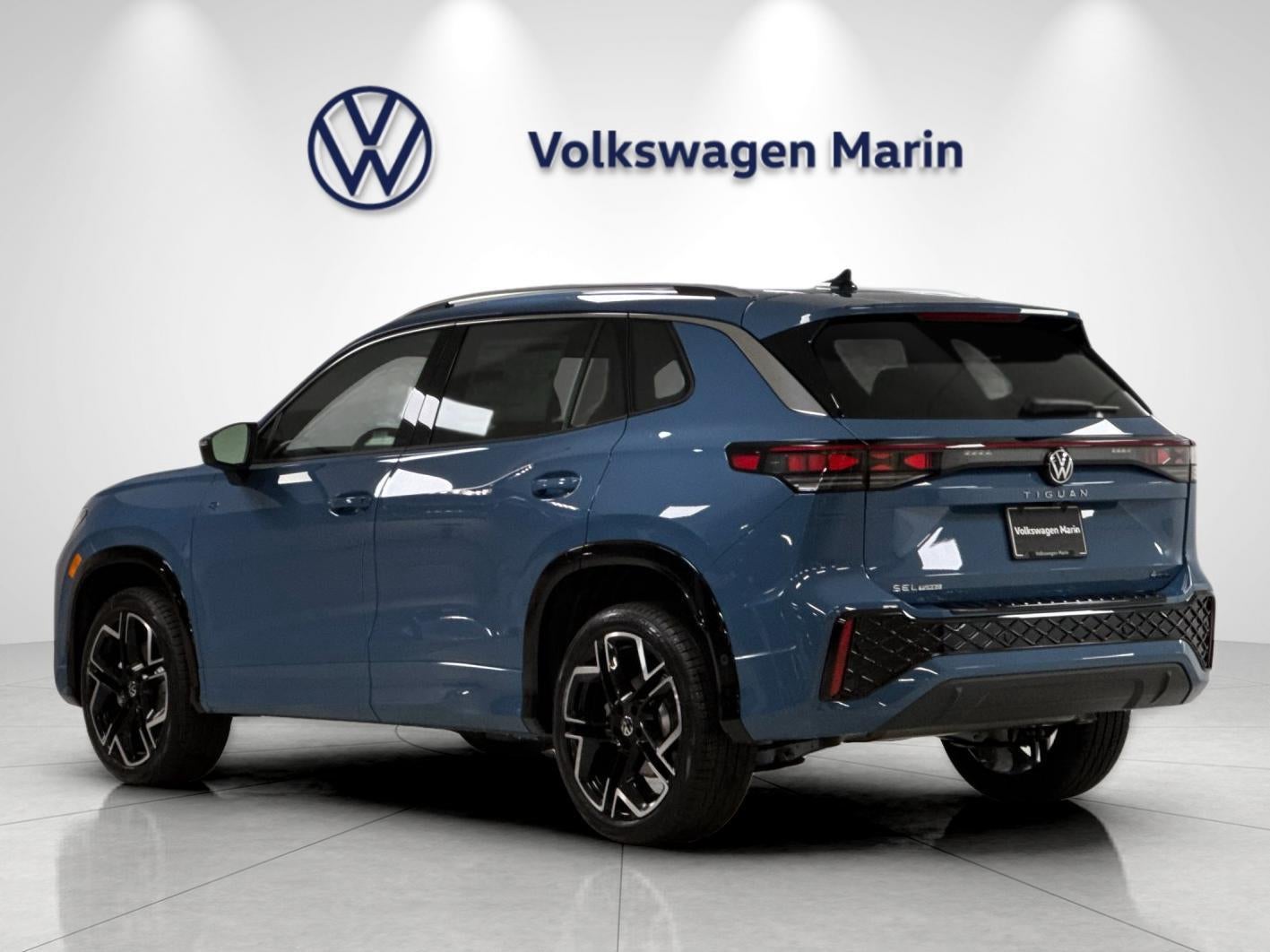 2026 Volkswagen Tiguan SEL R-Line Turbo