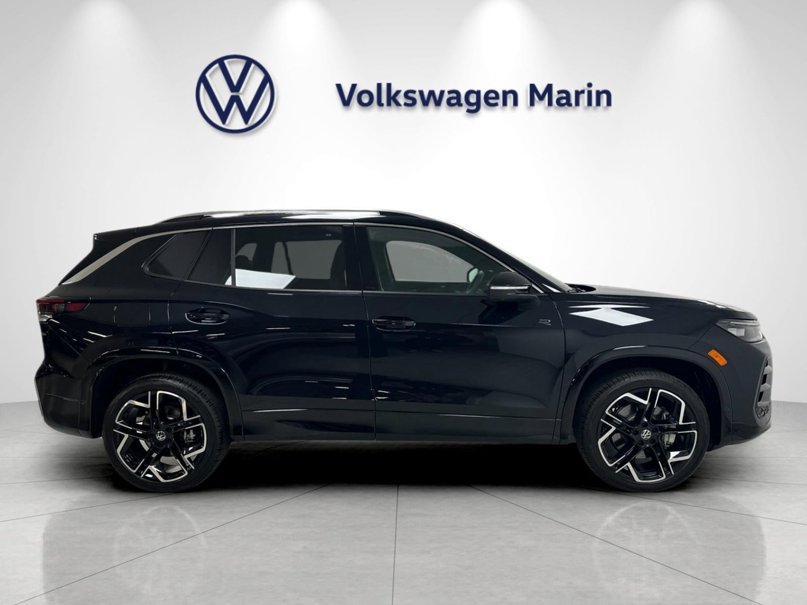 2026 Volkswagen Tiguan SEL R-Line Turbo