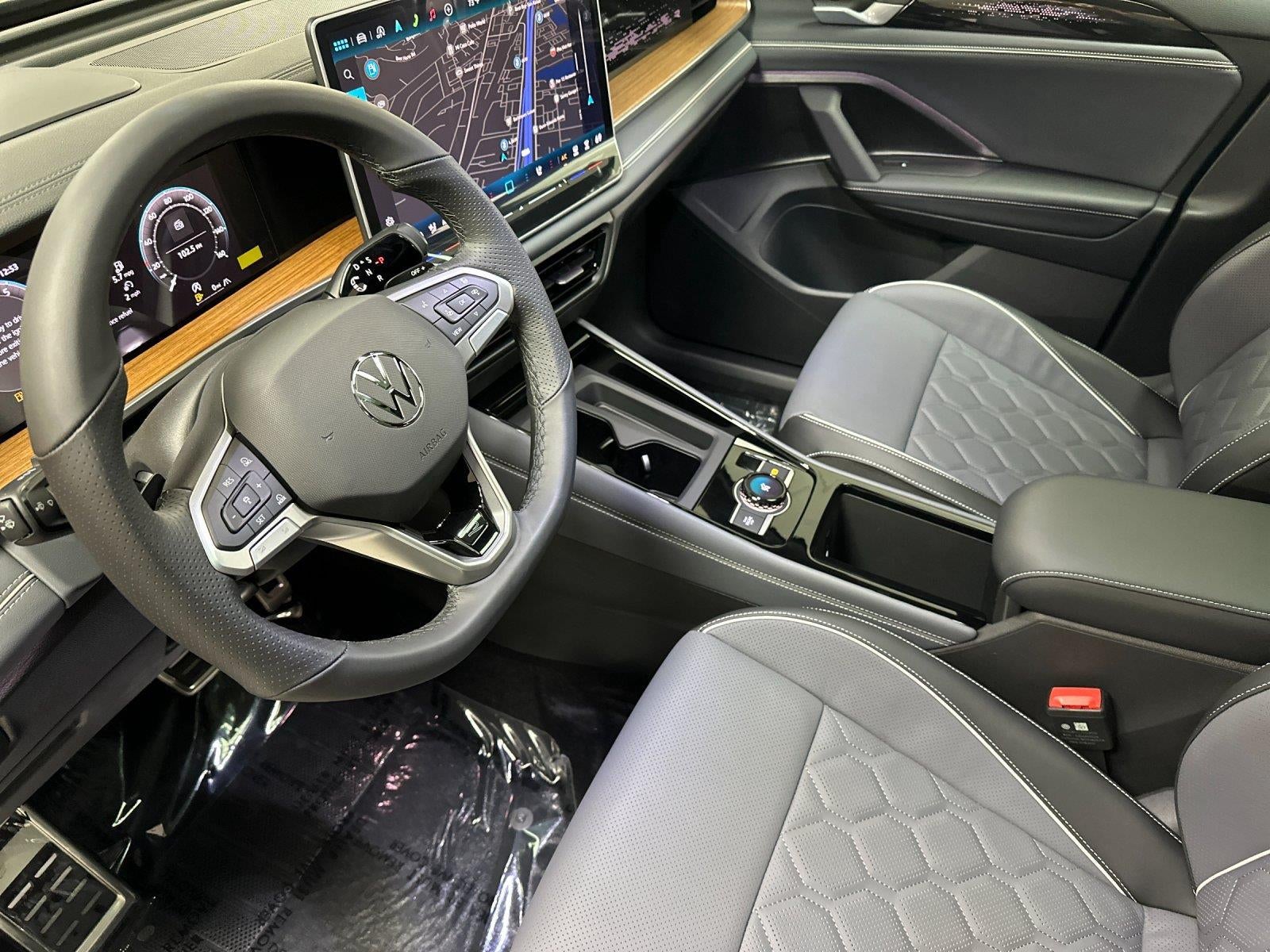 2026 Volkswagen Tiguan SEL R-Line Turbo