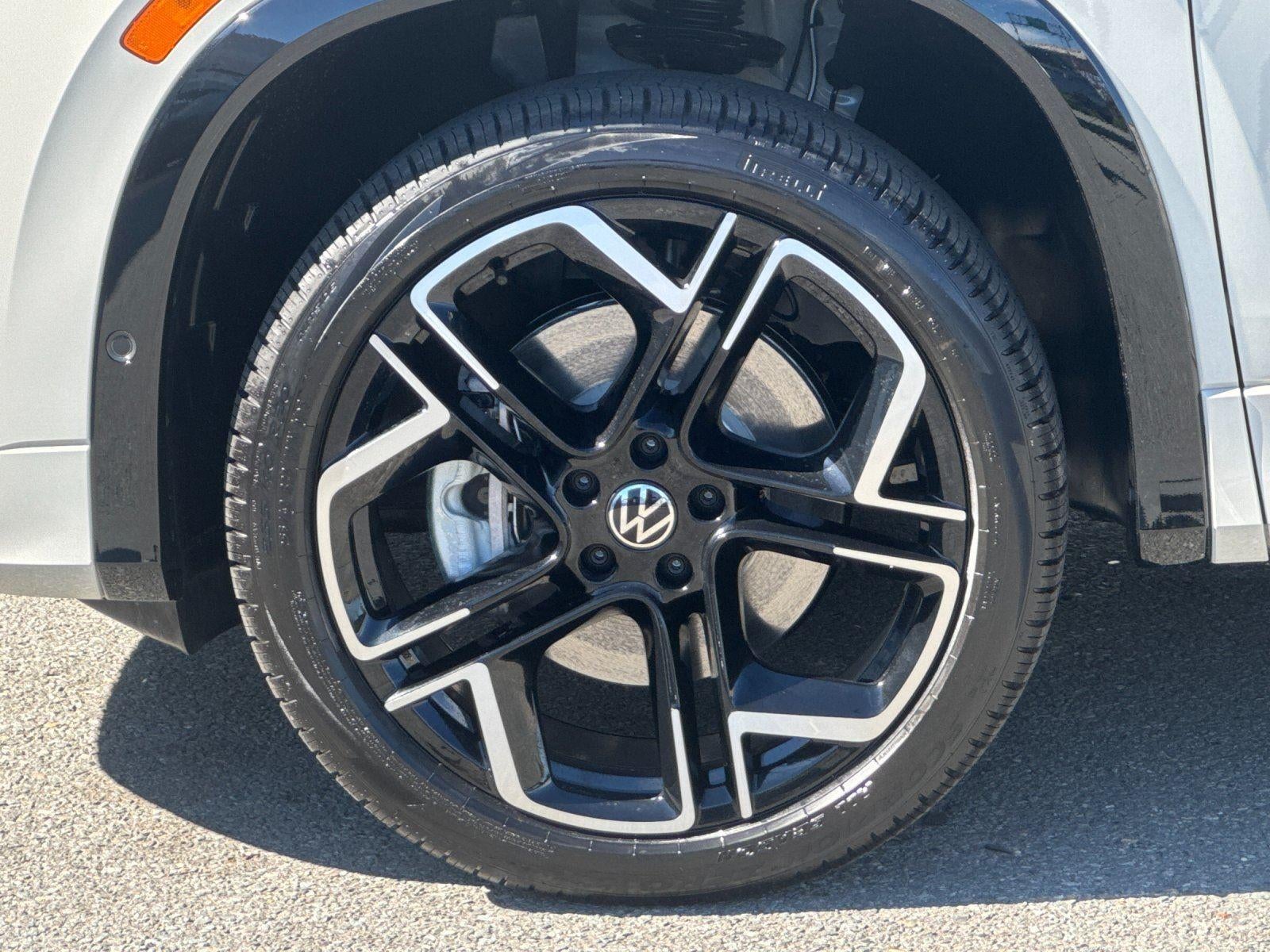 2026 Volkswagen Tiguan SEL R-Line Turbo