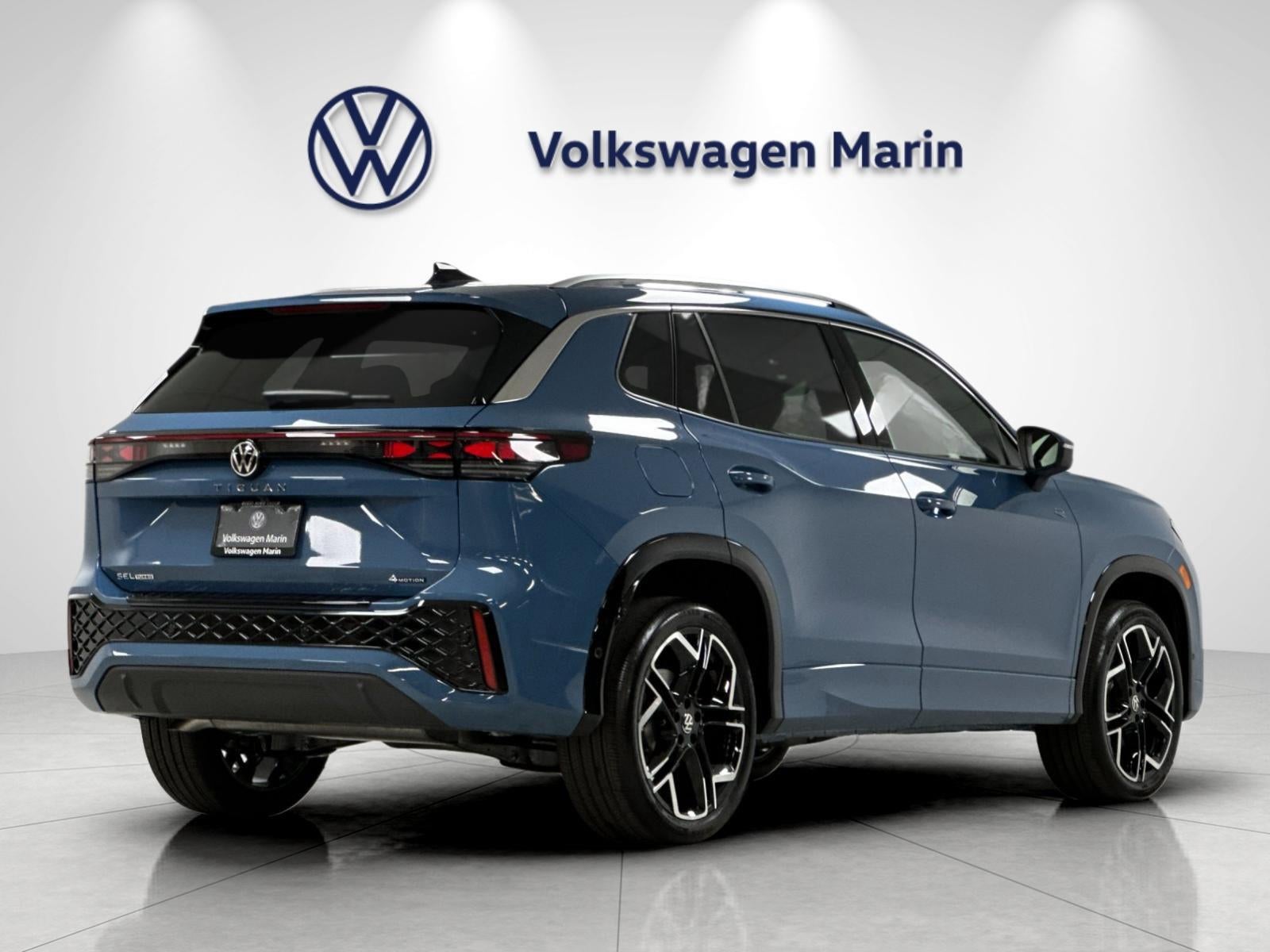 2027 Volkswagen Tiguan SEL R-Line Turbo
