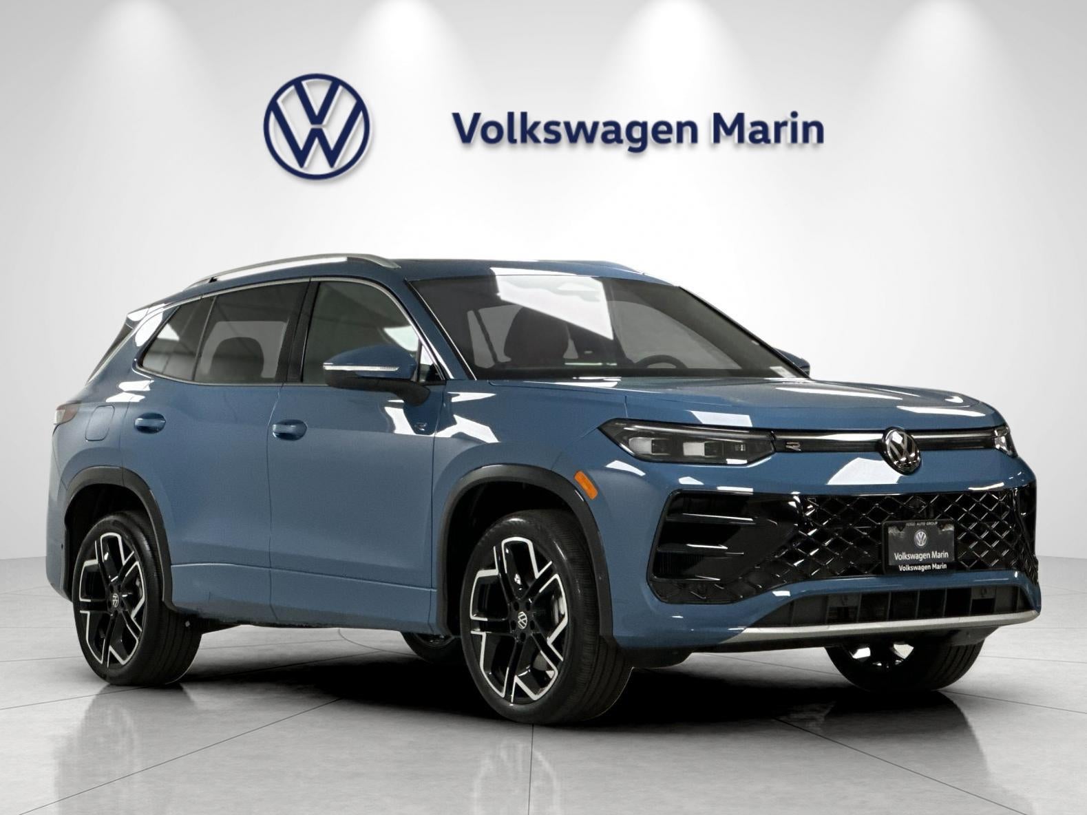 2027 Volkswagen Tiguan SEL R-Line Turbo