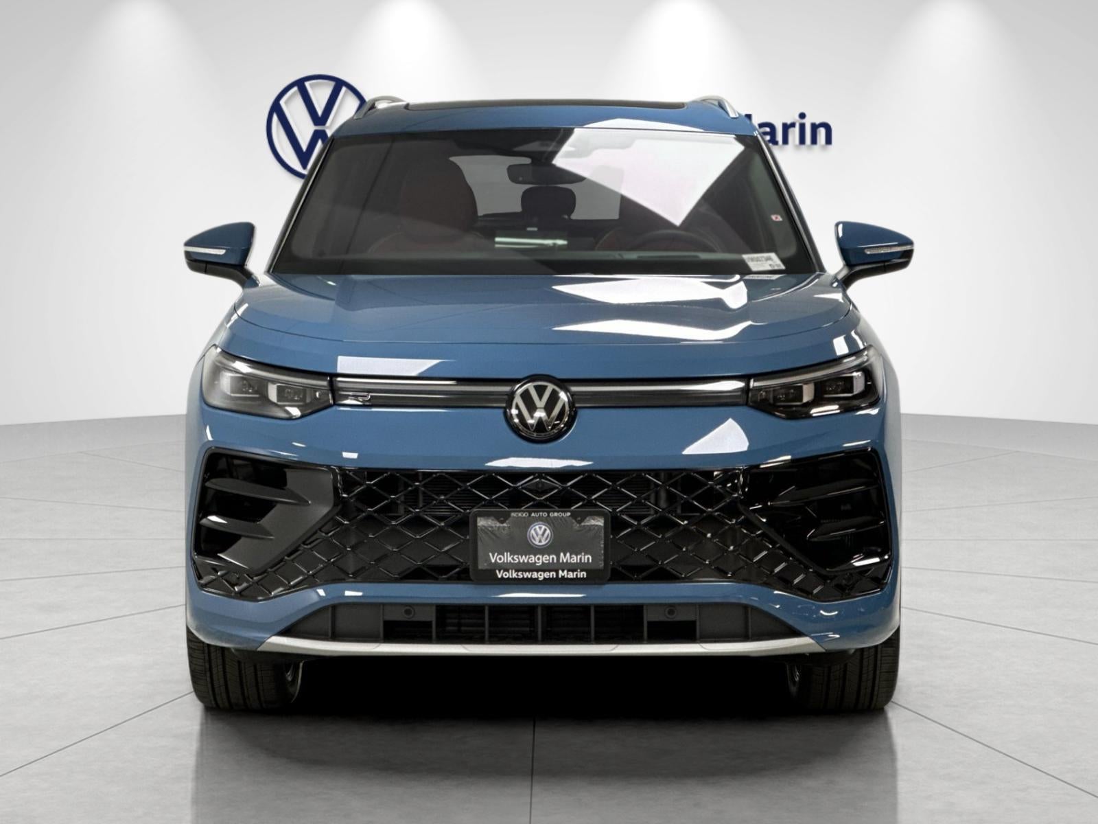 2027 Volkswagen Tiguan SEL R-Line Turbo