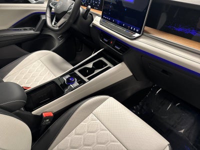 2026 Volkswagen Tiguan SEL R-Line Turbo