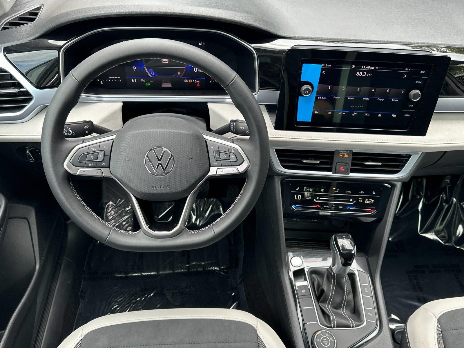 2026 Volkswagen Taos SE
