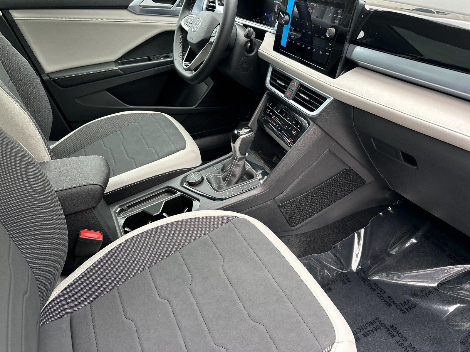 2026 Volkswagen Taos SE