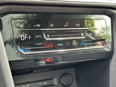 2026 Volkswagen Taos SE