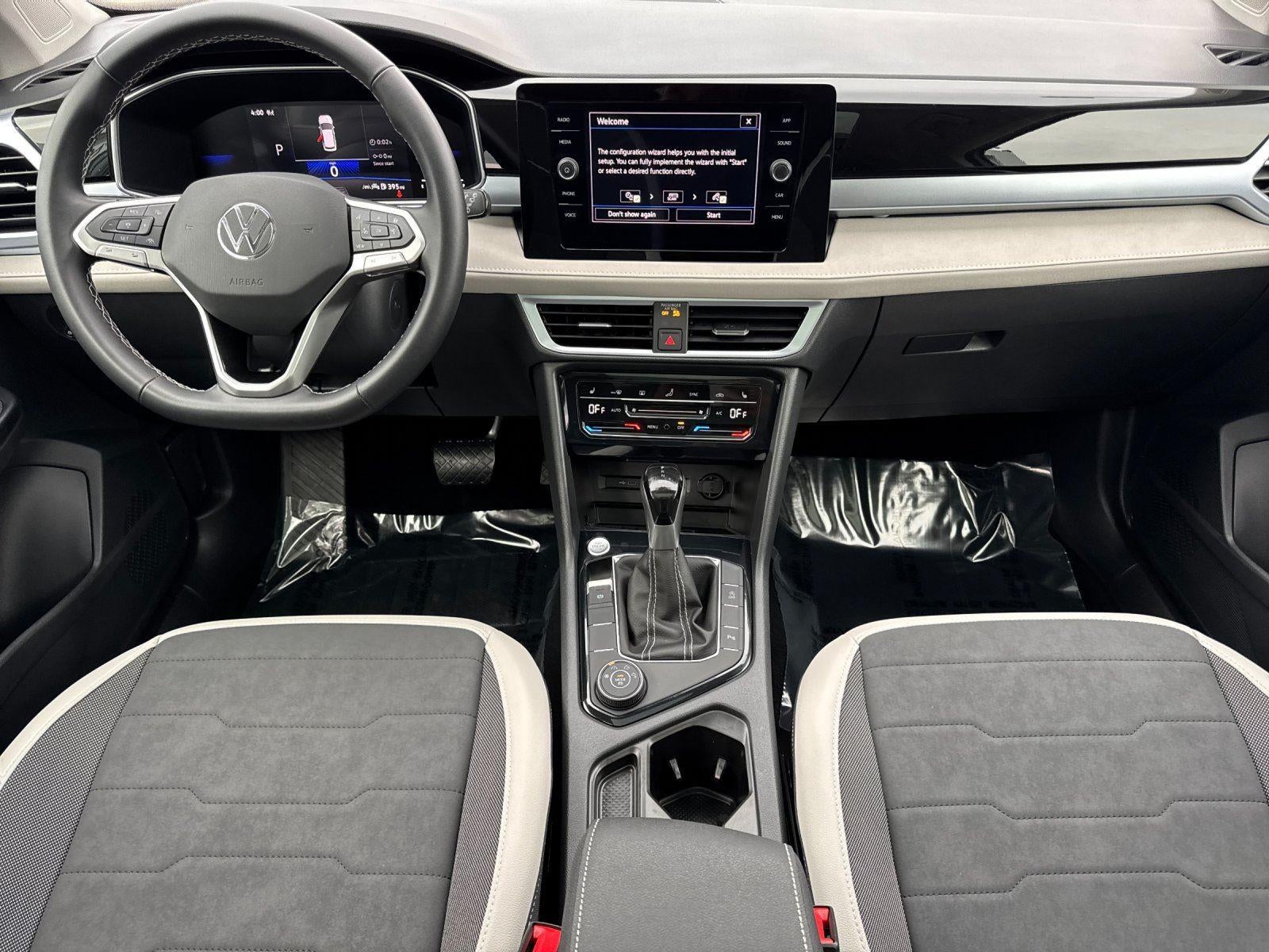 2025 Volkswagen Taos SE