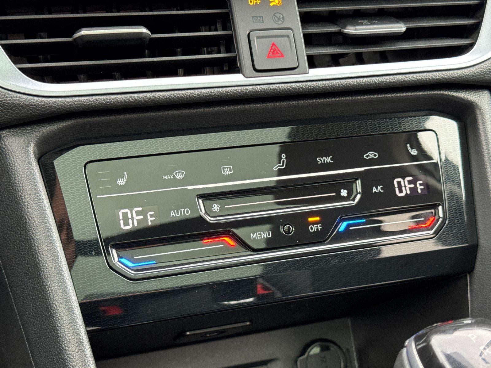 2025 Volkswagen Taos SE