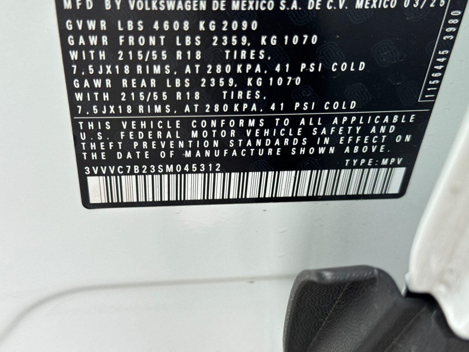 2025 Volkswagen Taos SE