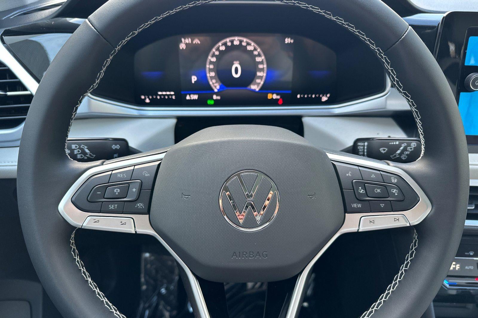 2026 Volkswagen Taos SE