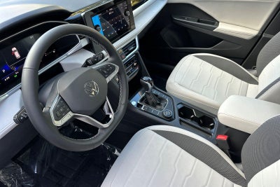 2026 Volkswagen Taos SE