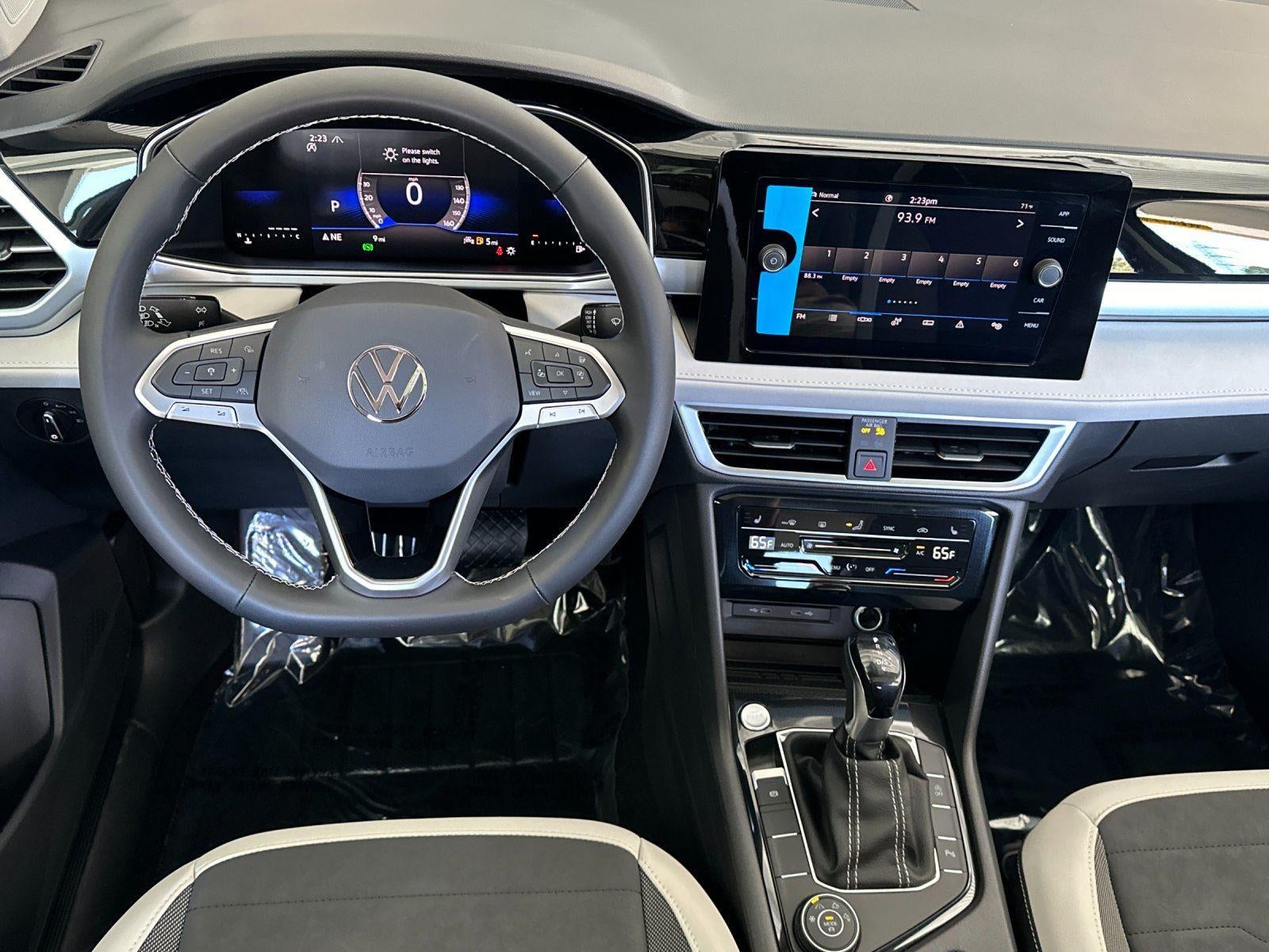 2026 Volkswagen Taos SE