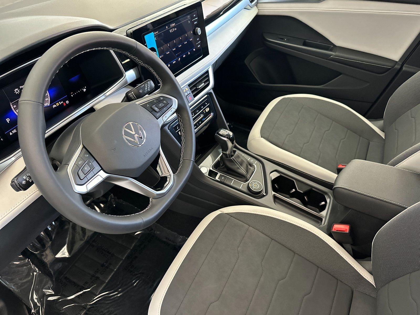 2026 Volkswagen Taos SE