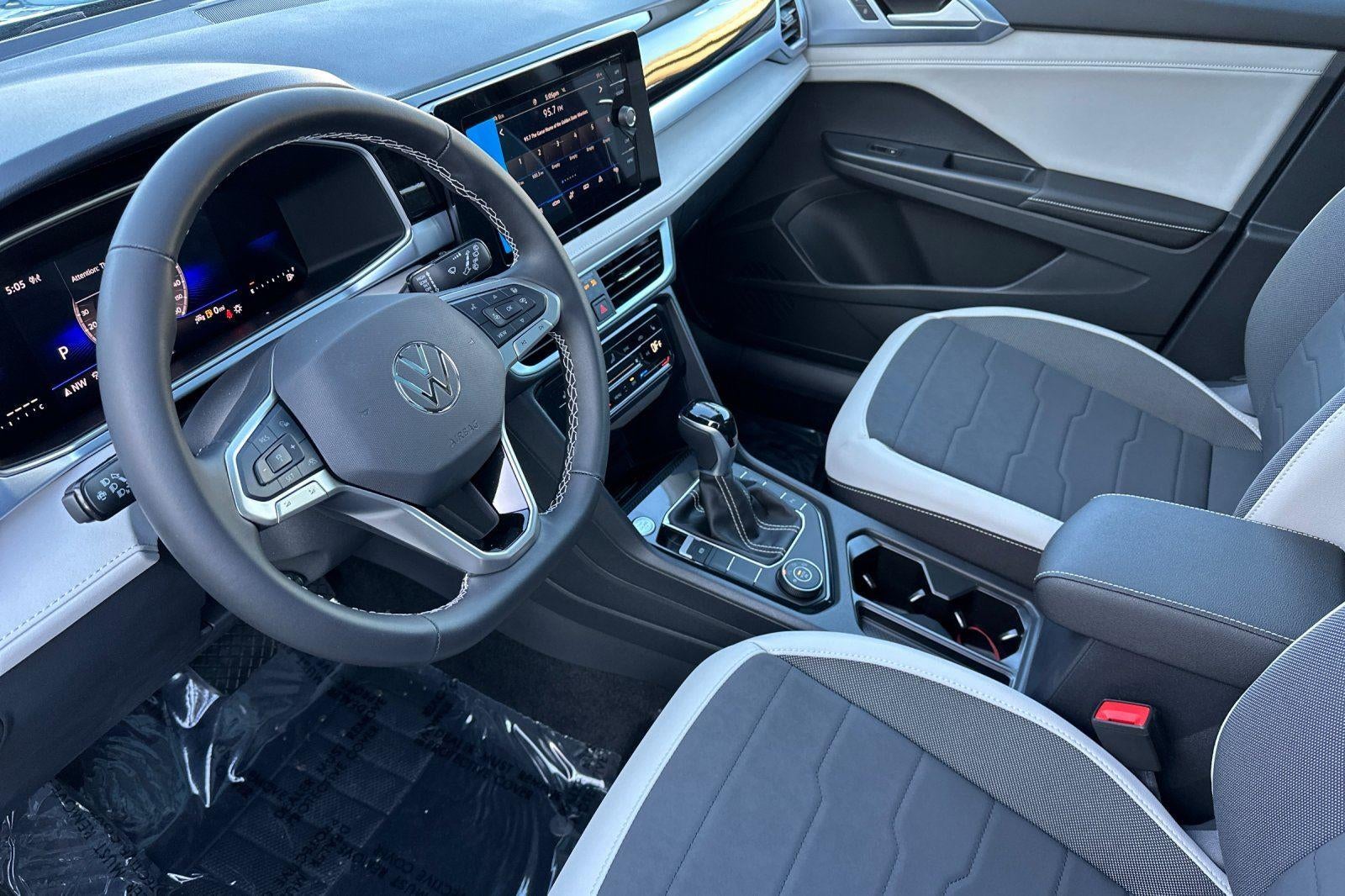 2026 Volkswagen Taos SE