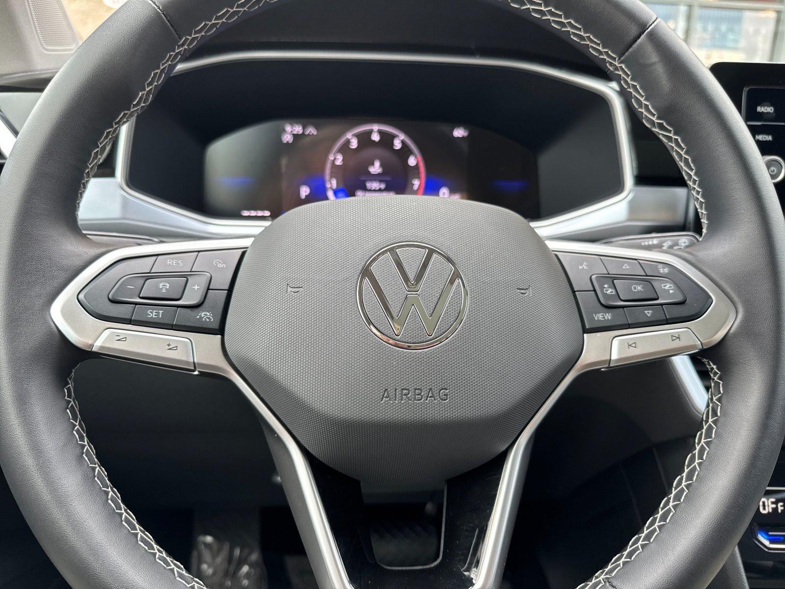 2025 Volkswagen Taos SE