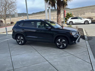 2025 Volkswagen Taos SE