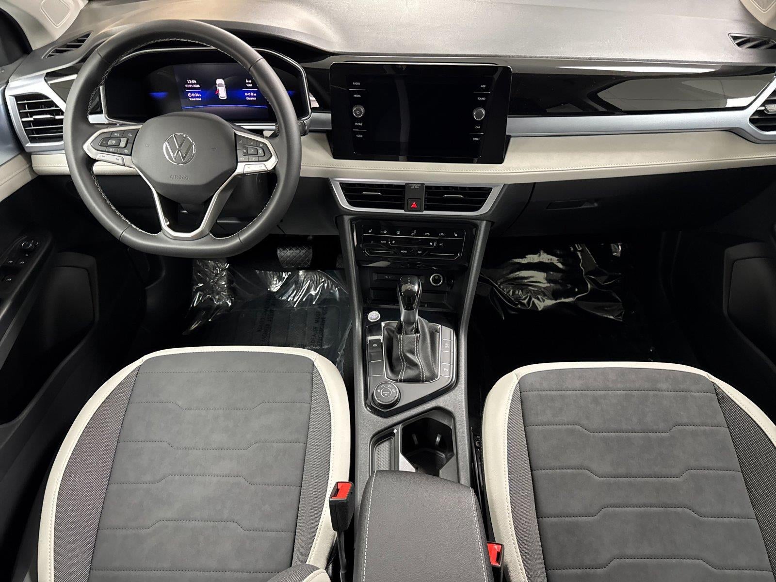 2026 Volkswagen Taos SE