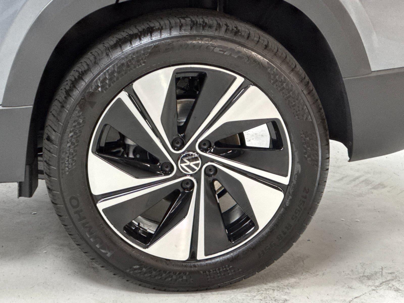 2026 Volkswagen Taos SE