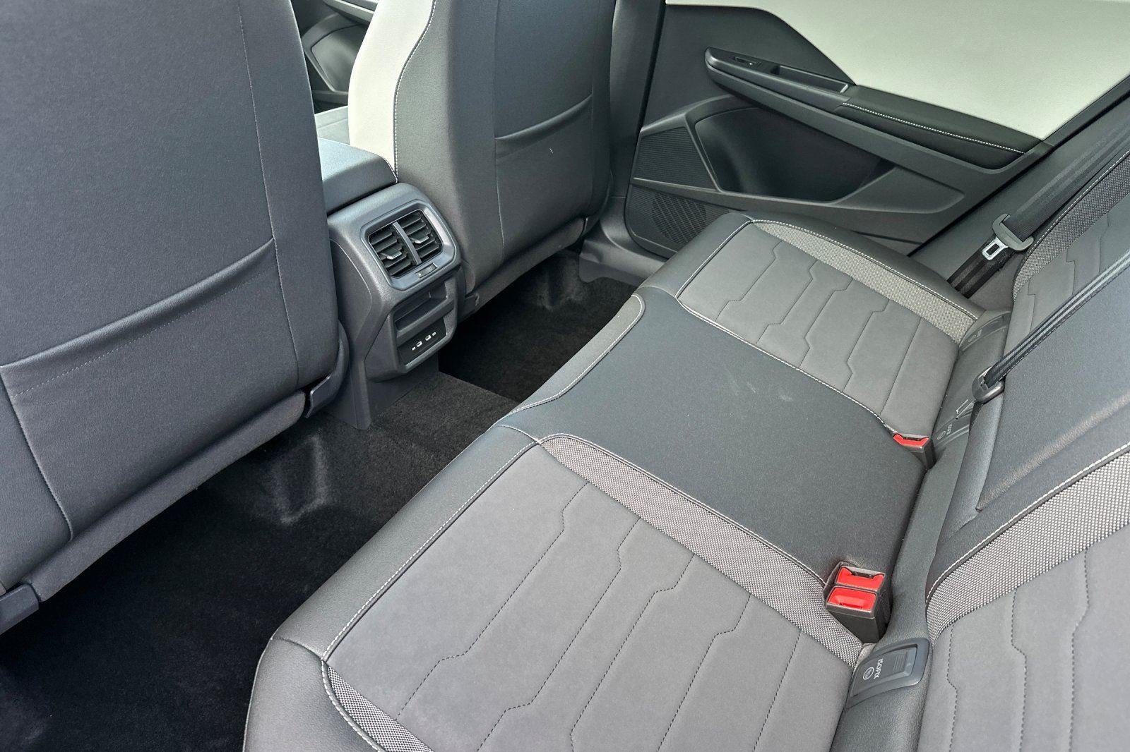 2026 Volkswagen Taos SE