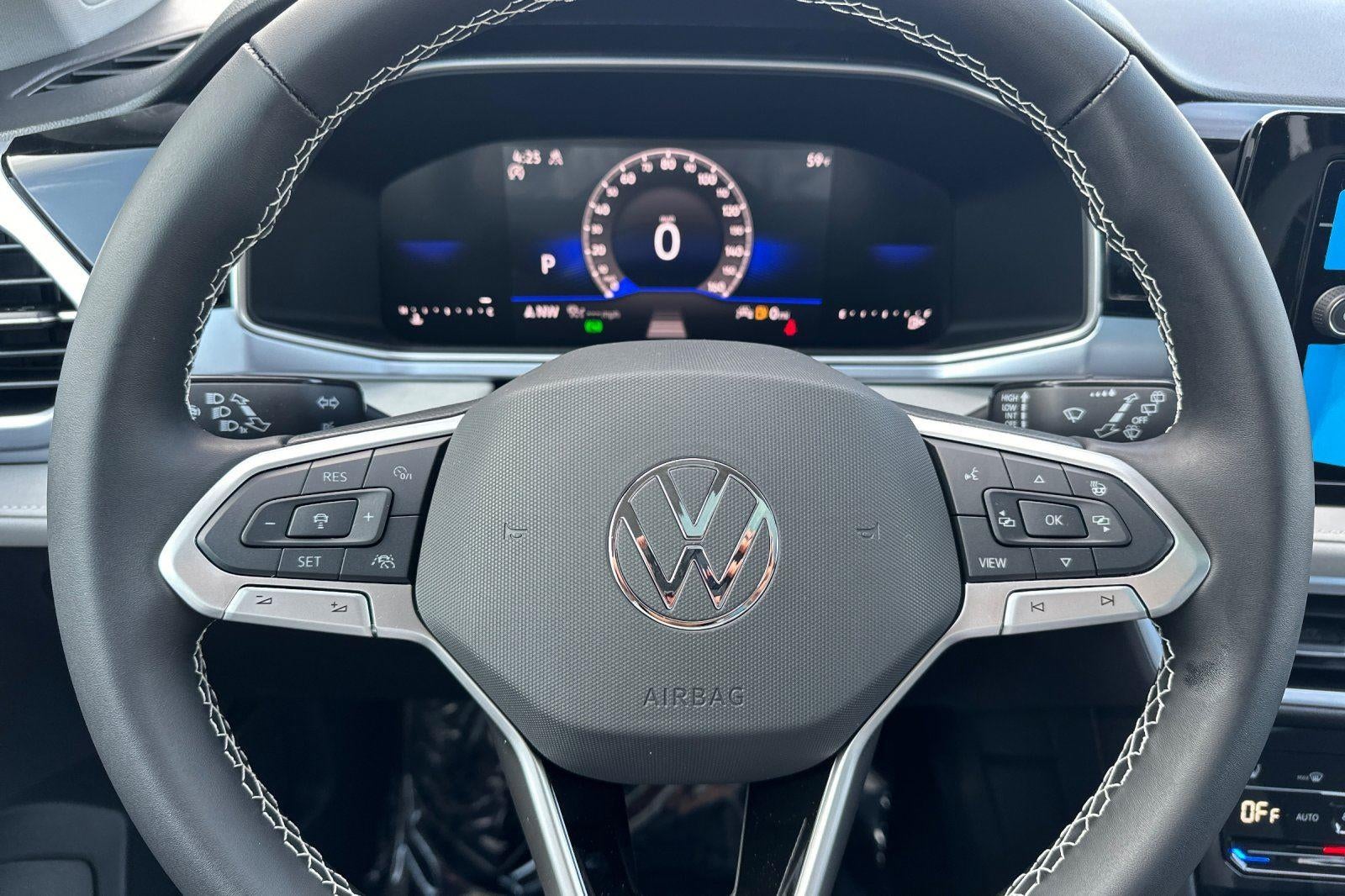 2026 Volkswagen Taos SE