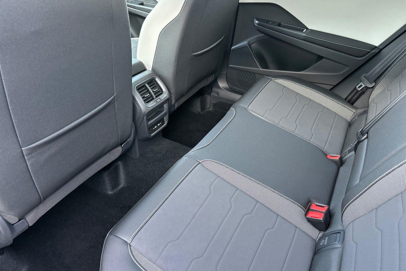 2026 Volkswagen Taos SE