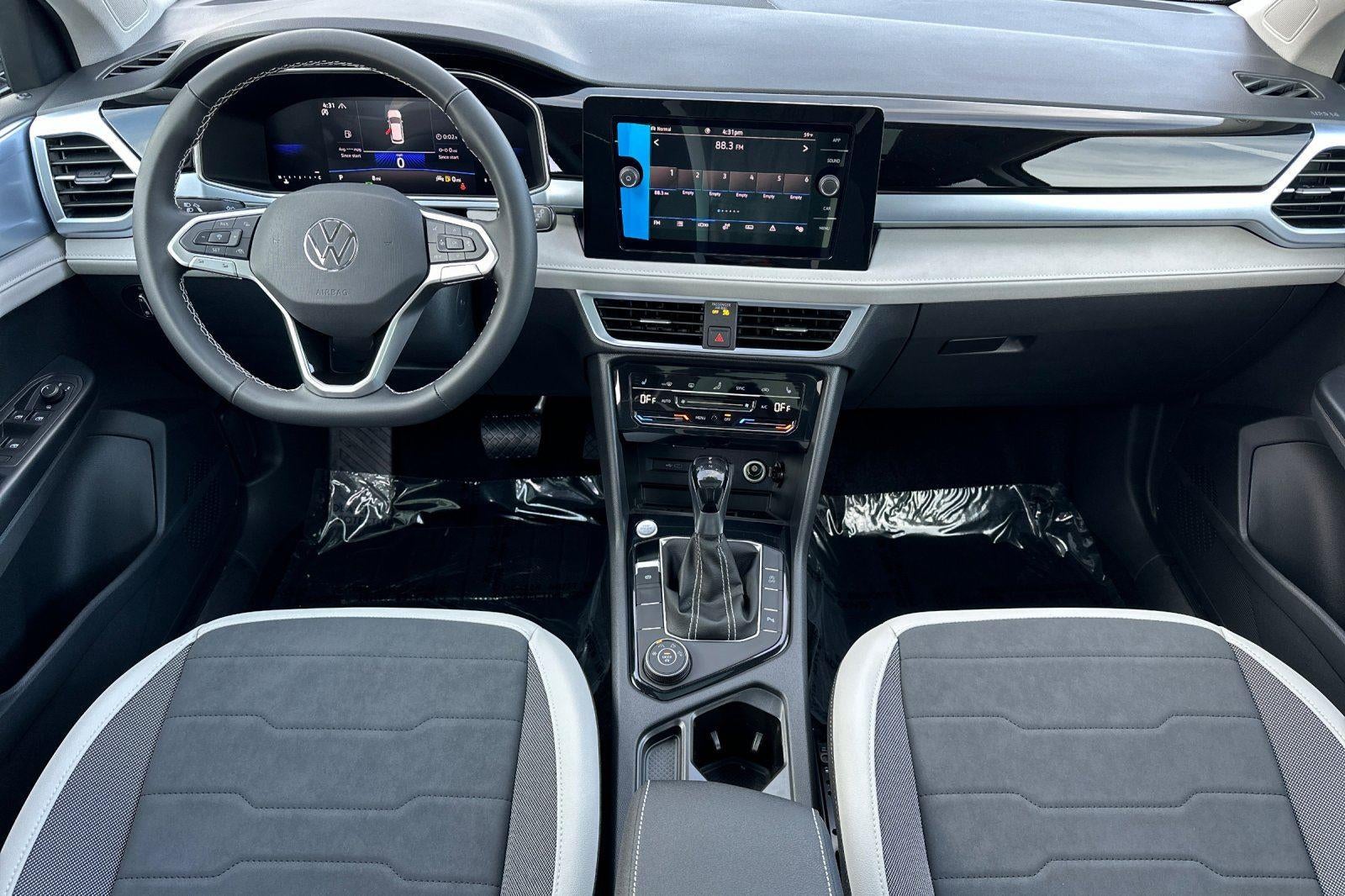 2026 Volkswagen Taos SE