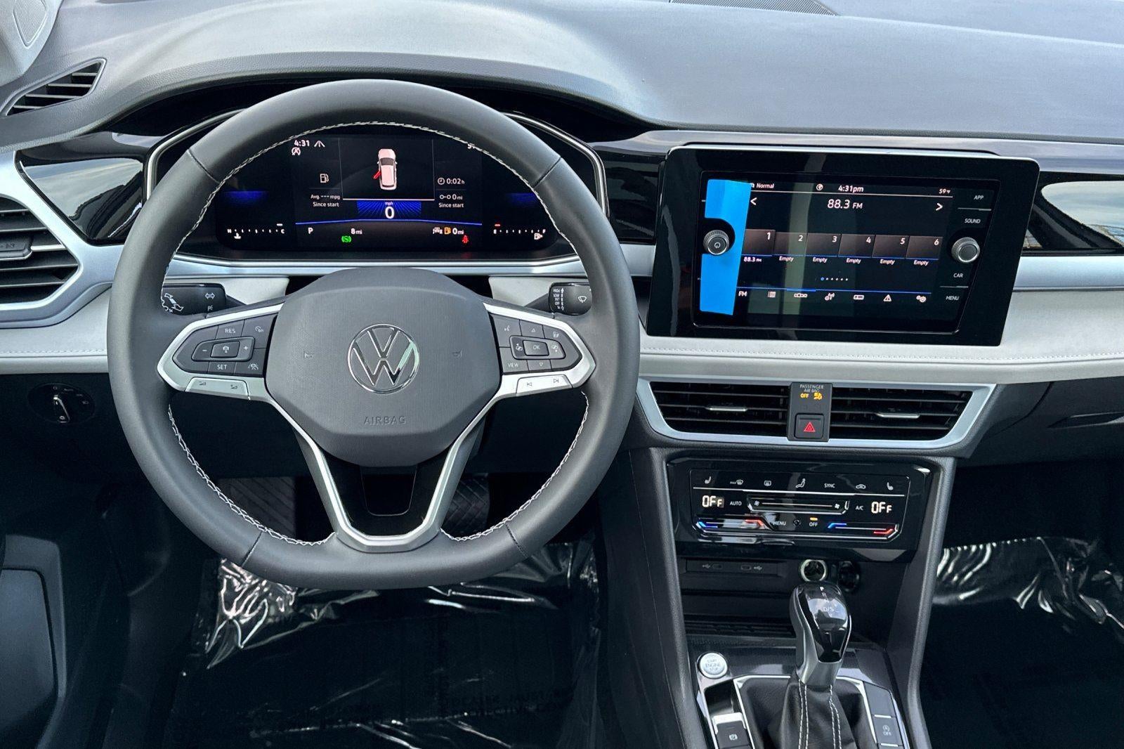 2026 Volkswagen Taos SE