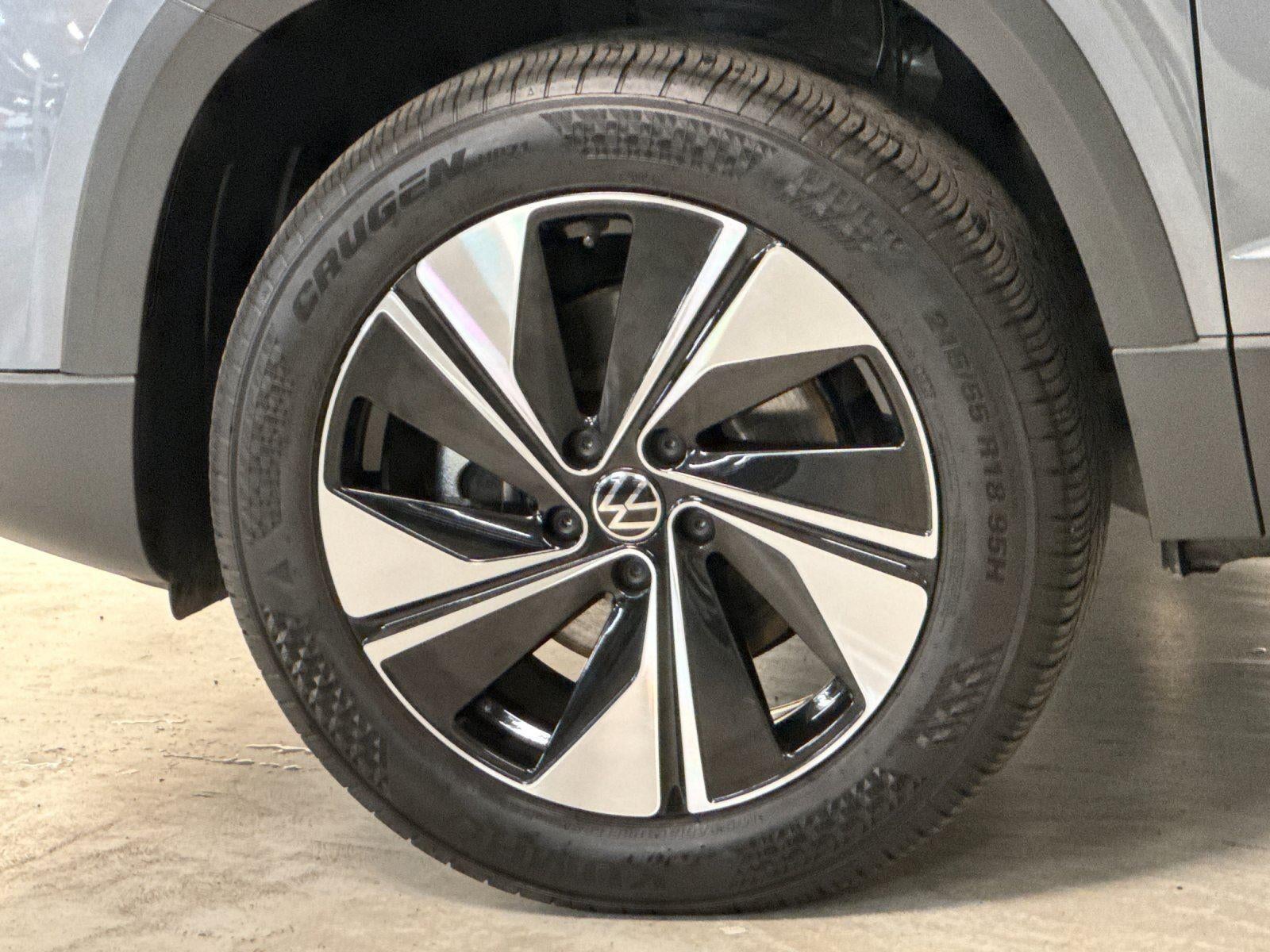 2025 Volkswagen Taos SE