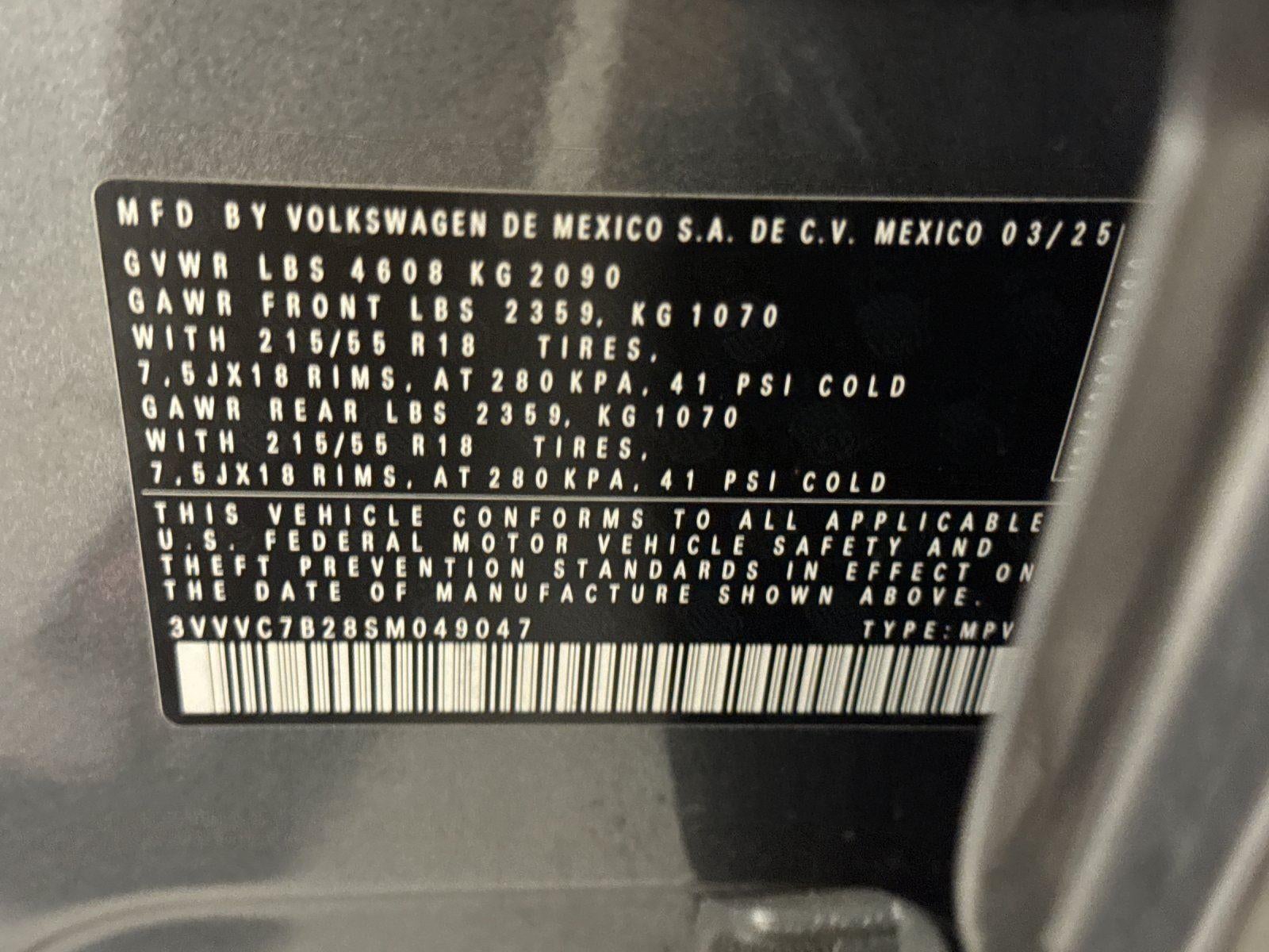 2025 Volkswagen Taos SE