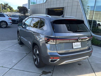 2025 Volkswagen Taos SE