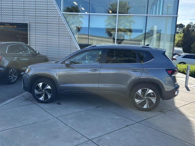 2025 Volkswagen Taos SE