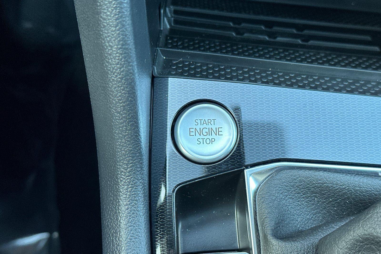 2026 Volkswagen Taos SE