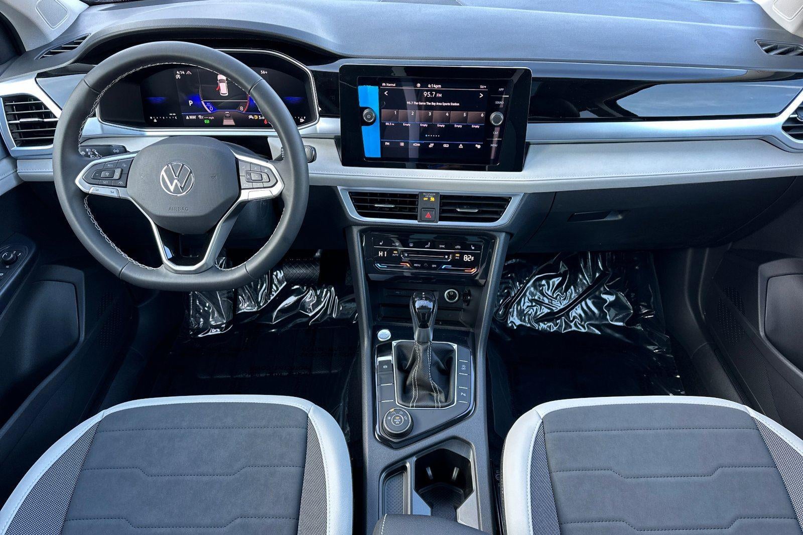 2026 Volkswagen Taos SE