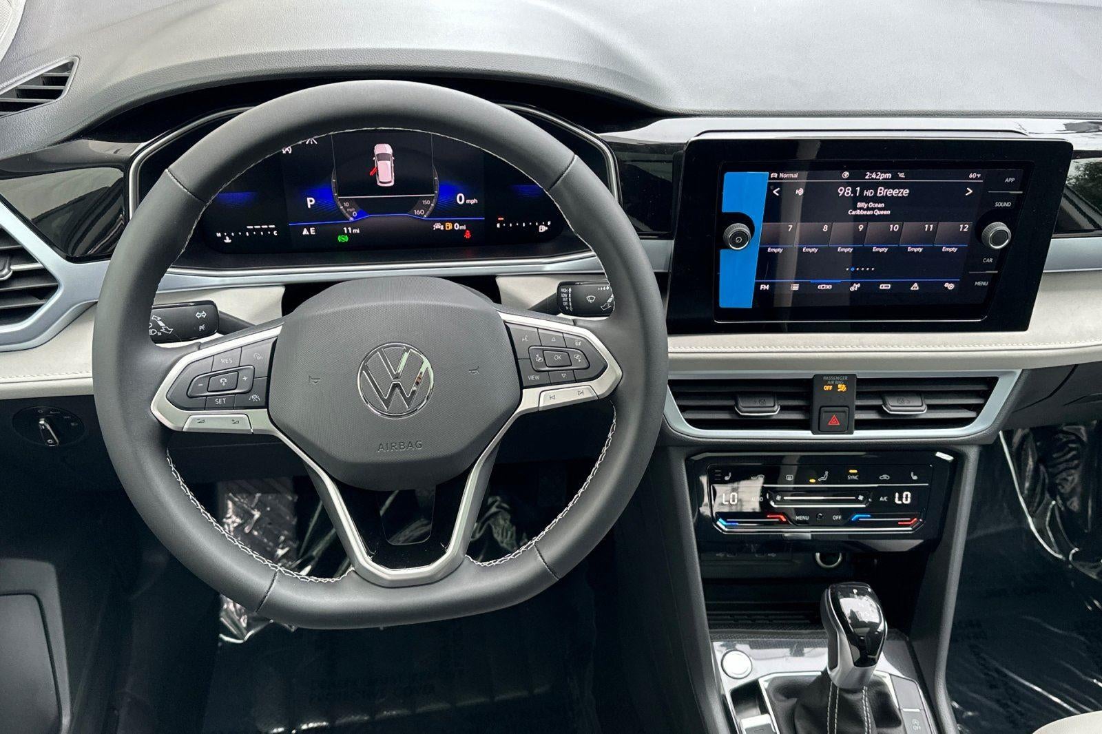 2026 Volkswagen Taos SE