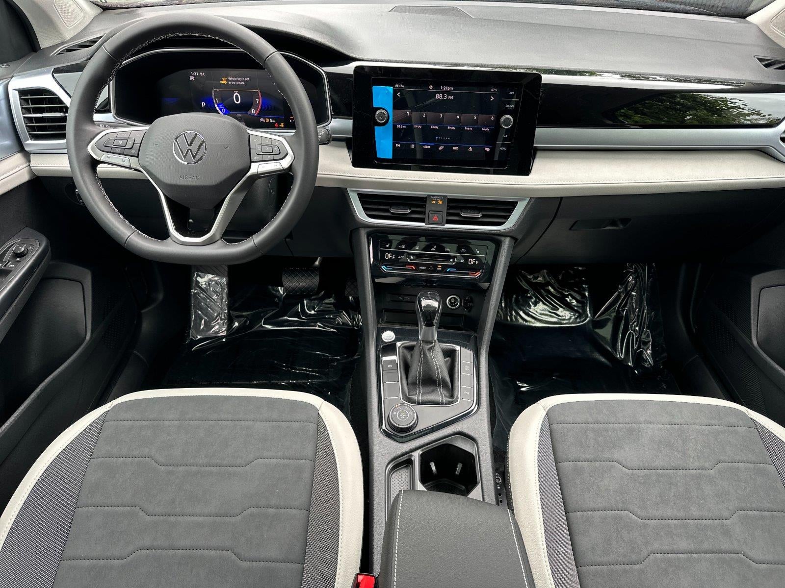 2026 Volkswagen Taos SE