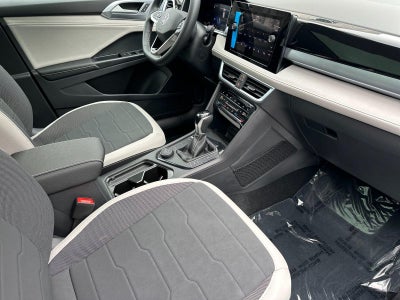 2026 Volkswagen Taos SE