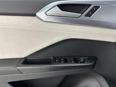 2027 Volkswagen Taos SE