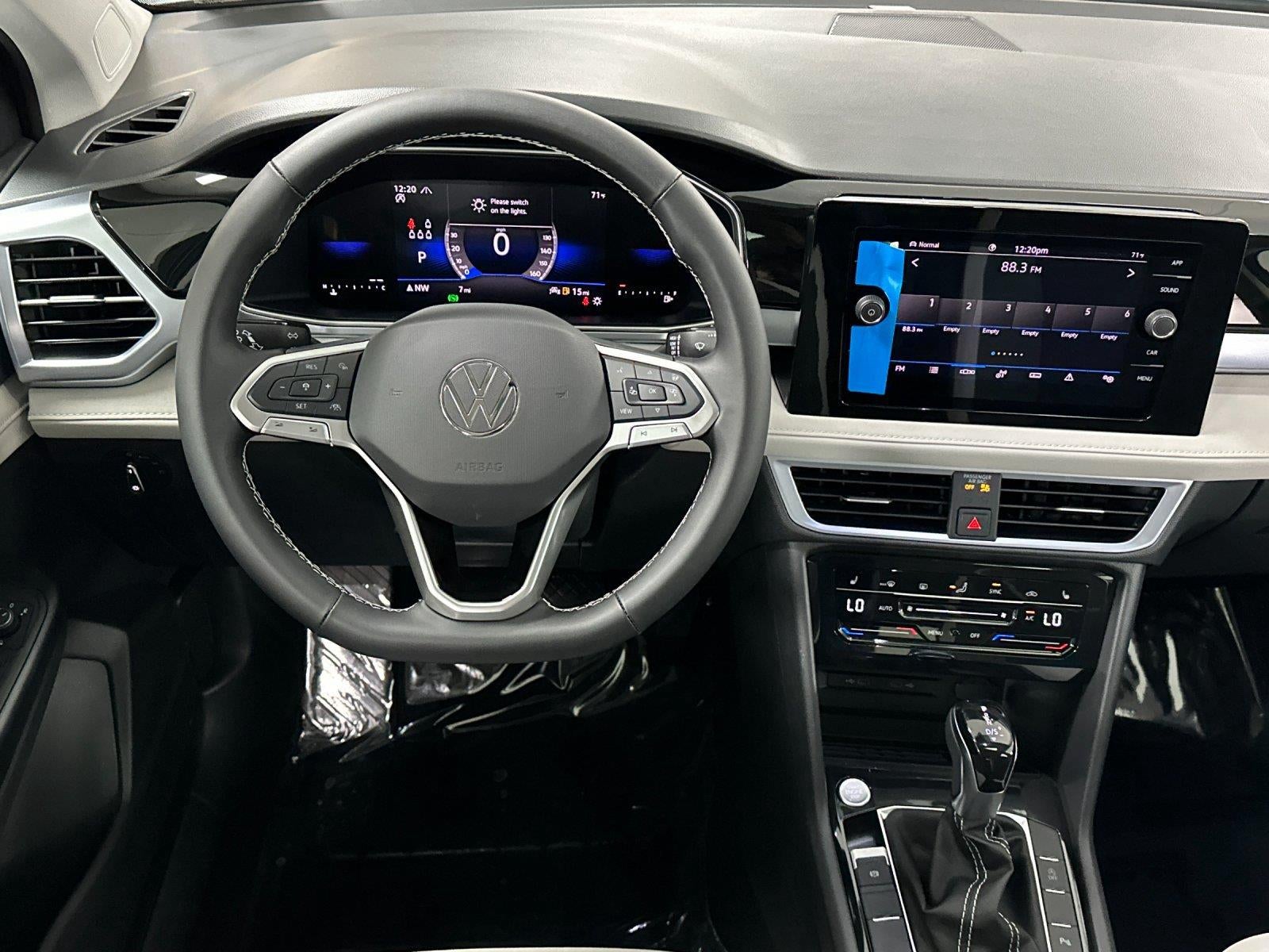 2027 Volkswagen Taos SE