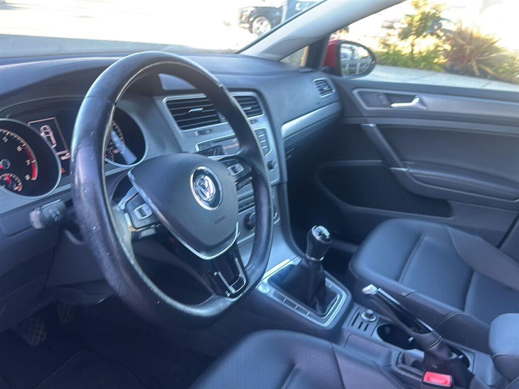 2017 Volkswagen Golf S