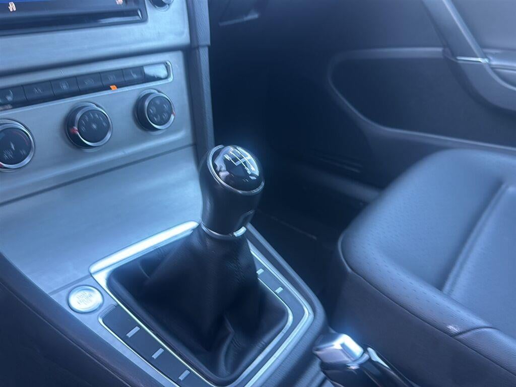 2017 Volkswagen Golf S