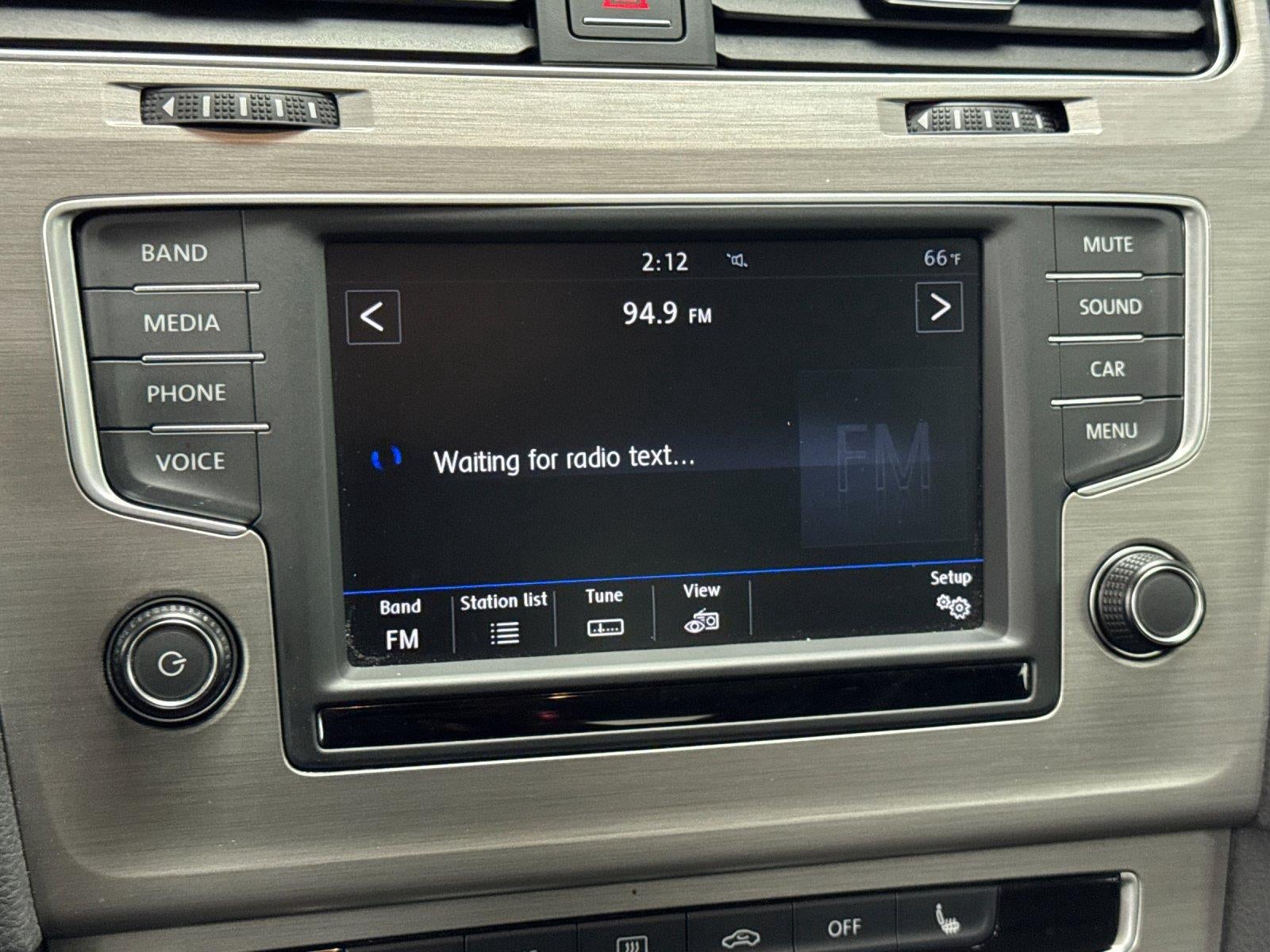 2017 Volkswagen Golf S