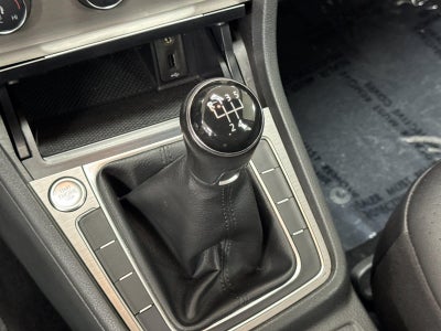 2017 Volkswagen Golf S